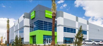 2517 W Rosecrans Ave, Los Angeles, CA for lease Building Photo- Image 2 of 2