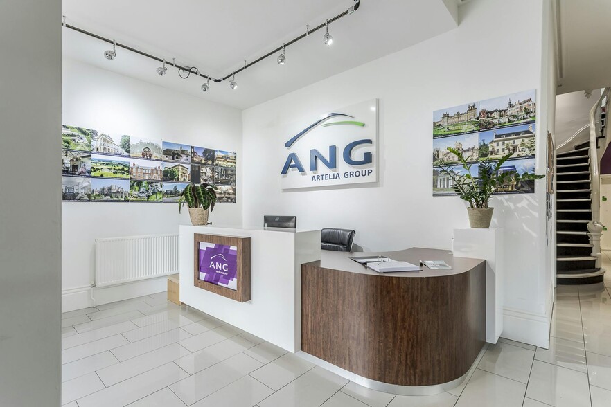 9 Greenfield Cres, Birmingham for lease - Interior Photo - Image 2 of 22