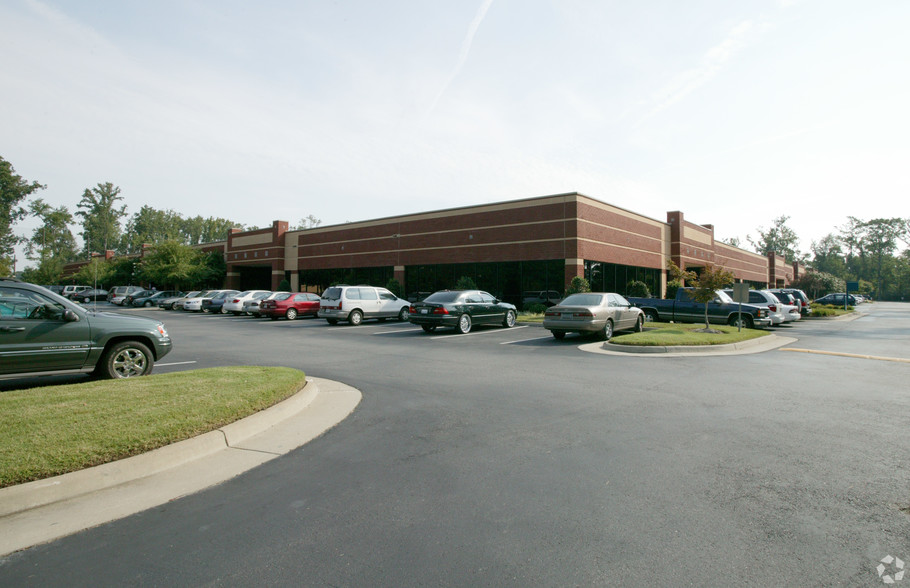 400 Butler Farm Rd, Hampton, VA for lease - Building Photo - Image 3 of 13