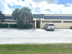 Pahokee Professional Plaza - Loft