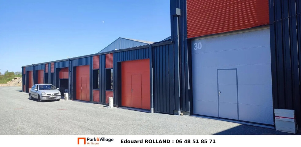 Industrial in Nantes for sale - Building Photo - Image 3 of 4
