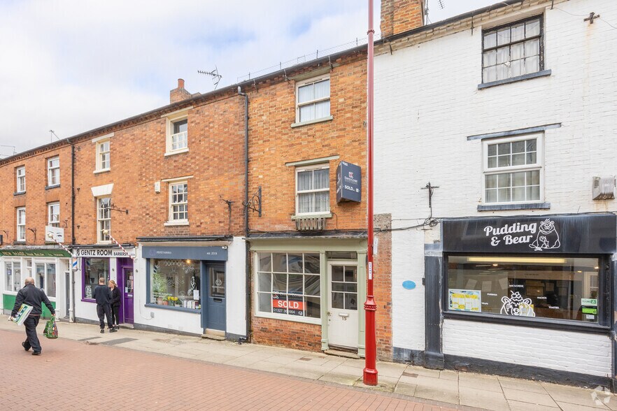 15 Sheaf St, Daventry for sale - Primary Photo - Image 1 of 1