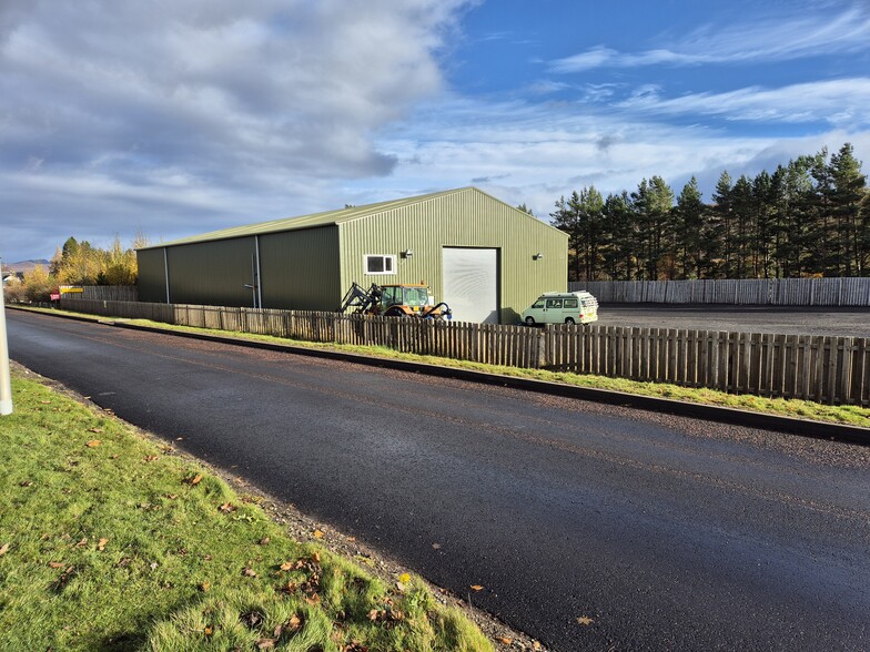 Perth Rd, Dalwhinnie for lease - Building Photo - Image 1 of 4