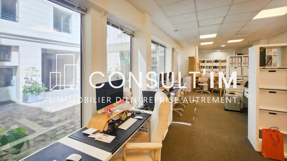 Office in Paris for lease - Building Photo - Image 3 of 5