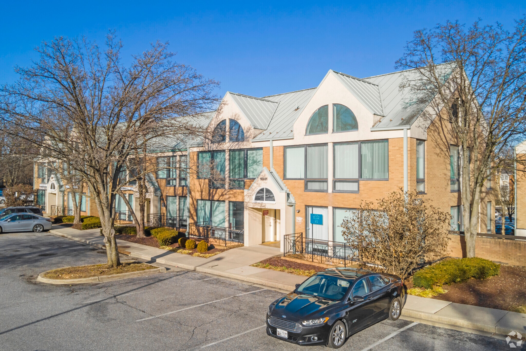 9831 Greenbelt Rd, Greenbelt, MD 20706