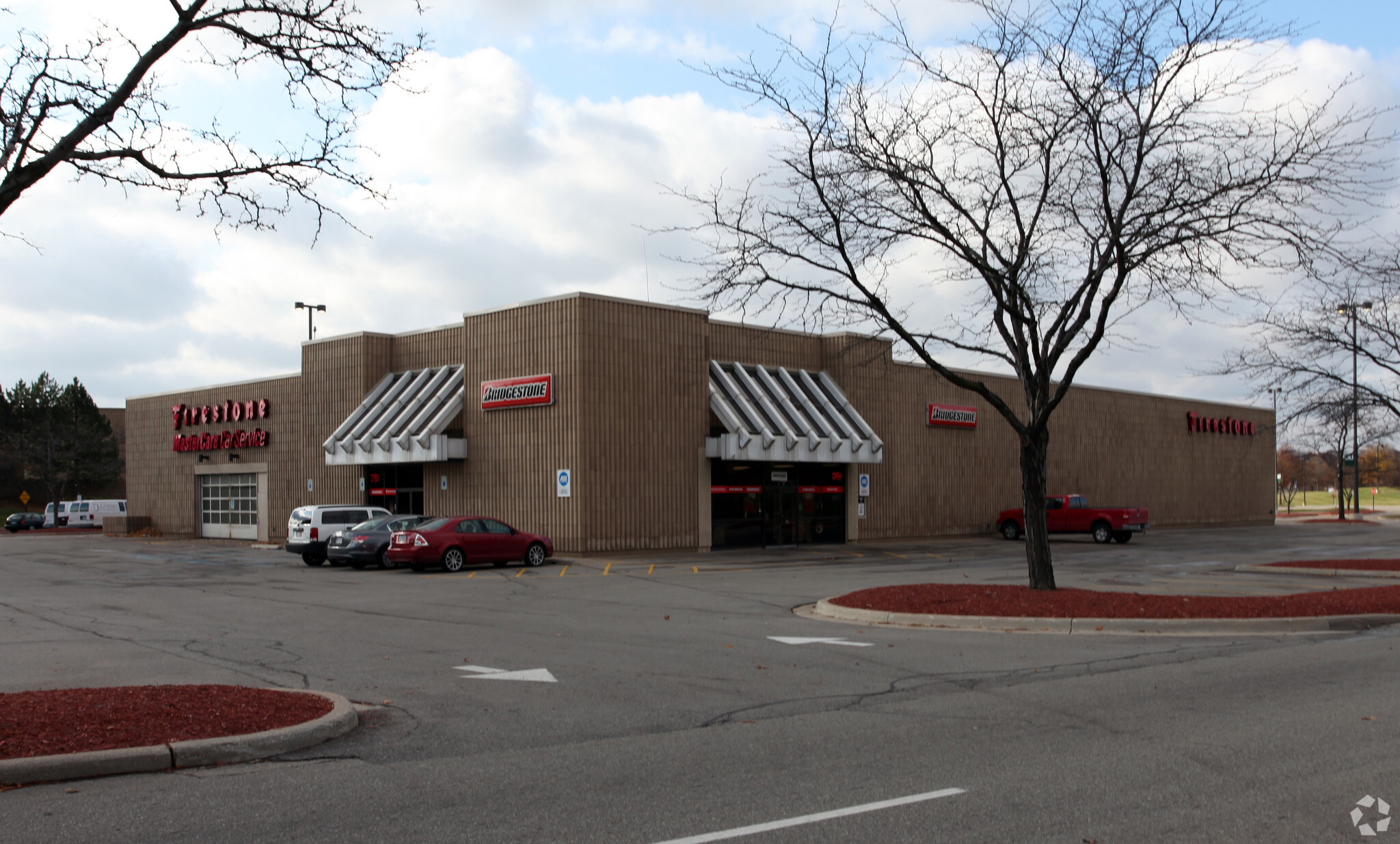 18900 Michigan Ave, Dearborn, MI for lease Primary Photo- Image 1 of 4