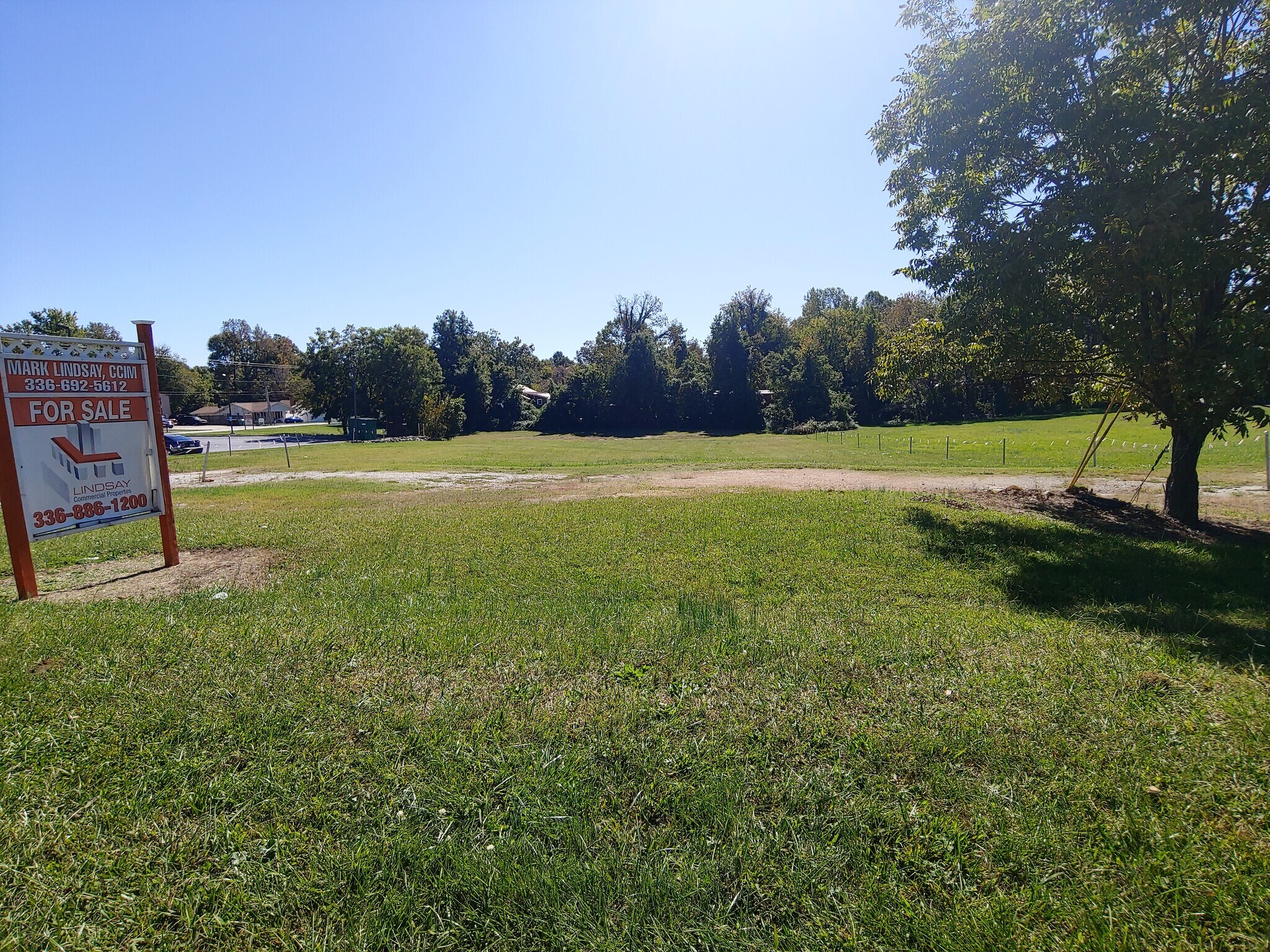 2607 W English Rd, High Point, NC for sale Building Photo- Image 1 of 1