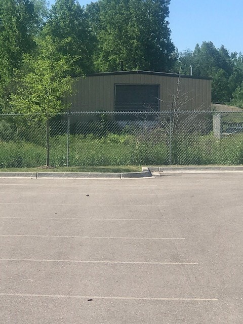 48225 West Rd, Wixom, MI for lease Building Photo- Image 1 of 2