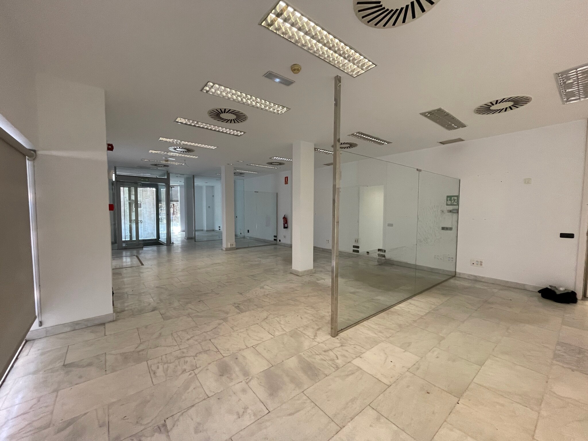 Calle José María Pereda, 4, Alcalá de Henares, Madrid for lease Interior Photo- Image 1 of 5