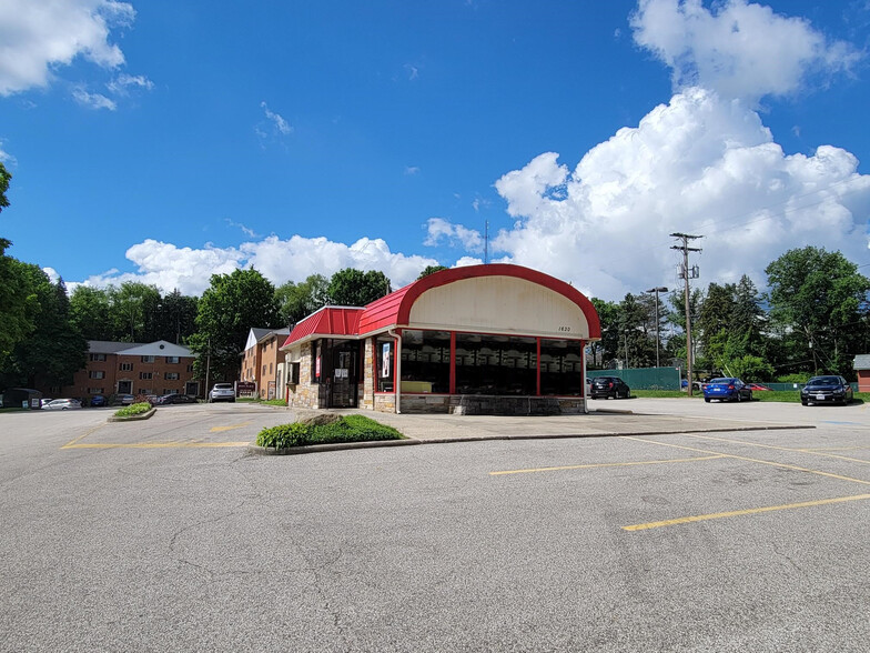 1630 E Main St, Kent, OH for lease - Building Photo - Image 1 of 1