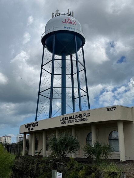 2185-2187 3rd St S, Jacksonville Beach, FL for lease - Building Photo - Image 2 of 7