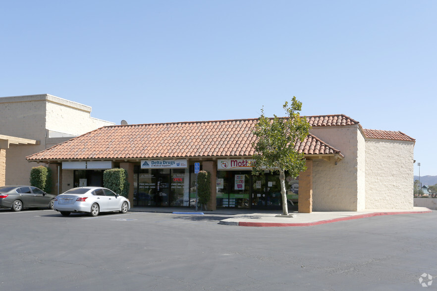 2495-2505 E Lakeshore Dr, Lake Elsinore, CA for lease - Building Photo - Image 1 of 11