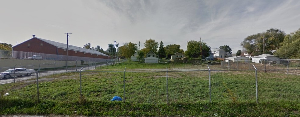 1350 S 20th St, Omaha, NE for lease - Primary Photo - Image 1 of 5