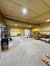 150 Russell Ln, Dripping Springs, TX for lease Interior Photo- Image 2 of 4