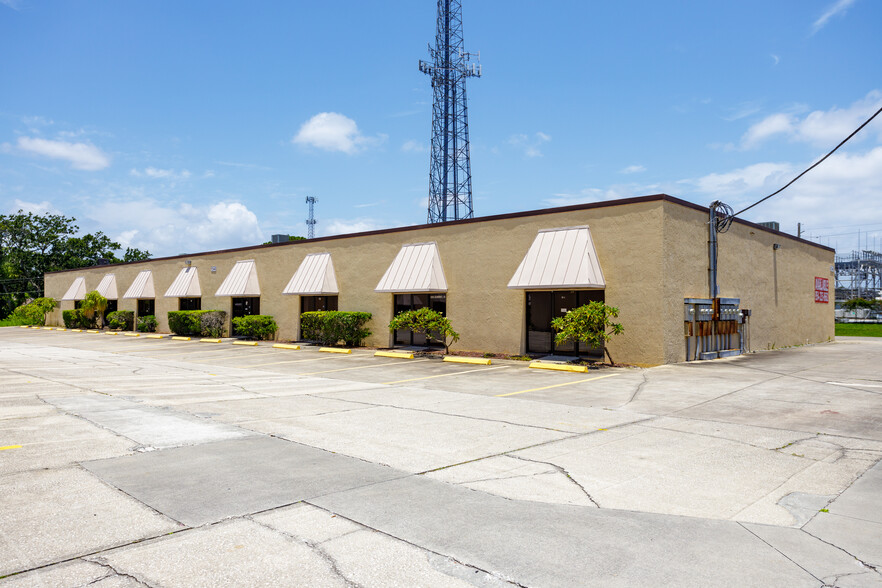 1340 Clearmont St NE, Palm Bay FL - Warehouse