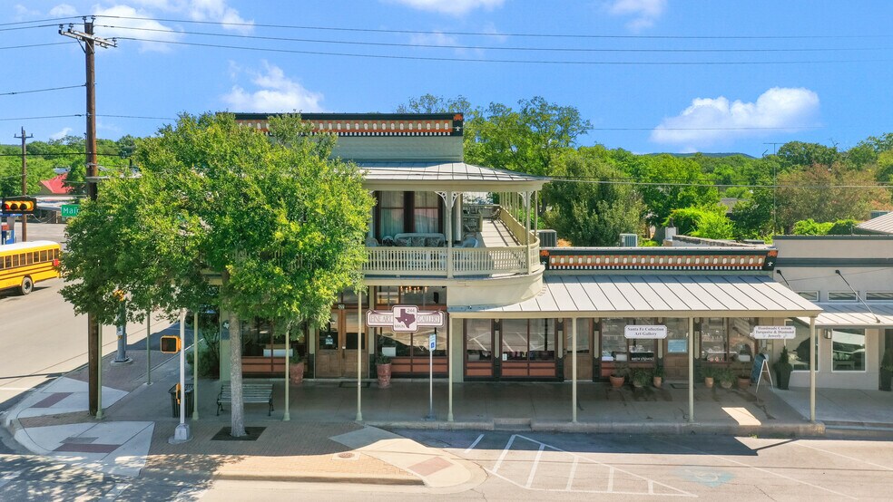 240-244 W Main St, Fredericksburg, TX for sale - Building Photo - Image 1 of 1
