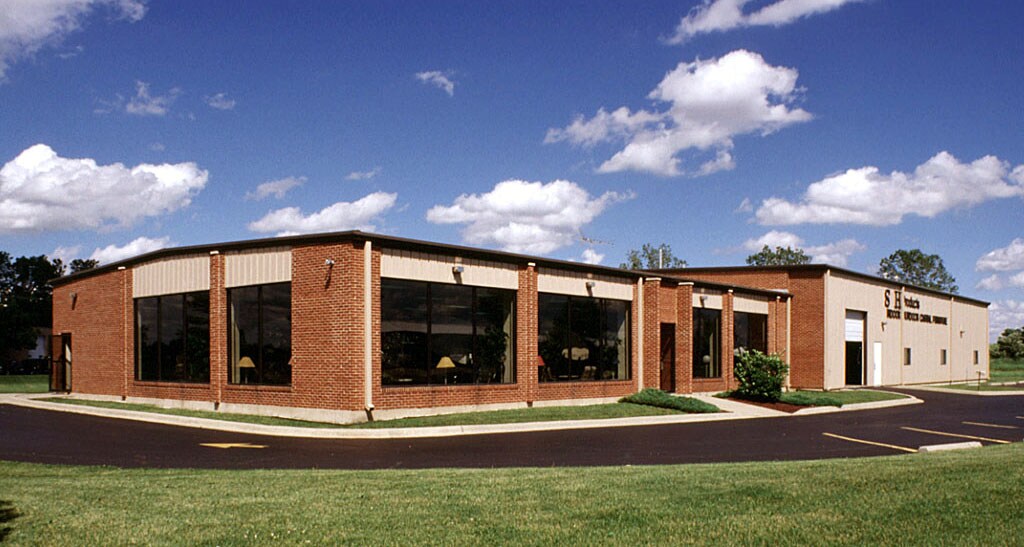 200 Virginia Rd, Crystal Lake, IL for sale Building Photo- Image 1 of 1