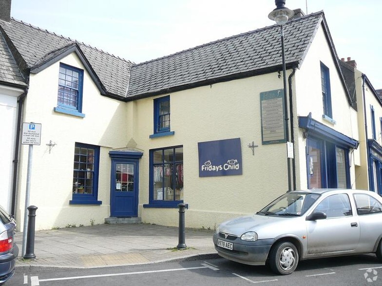 2 Market Sq, Narberth for sale - Primary Photo - Image 1 of 1