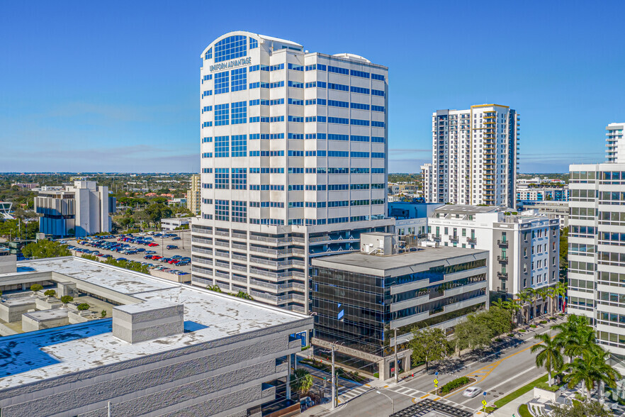 101 NE 3rd Ave, Fort Lauderdale, FL for lease - Building Photo - Image 1 of 13