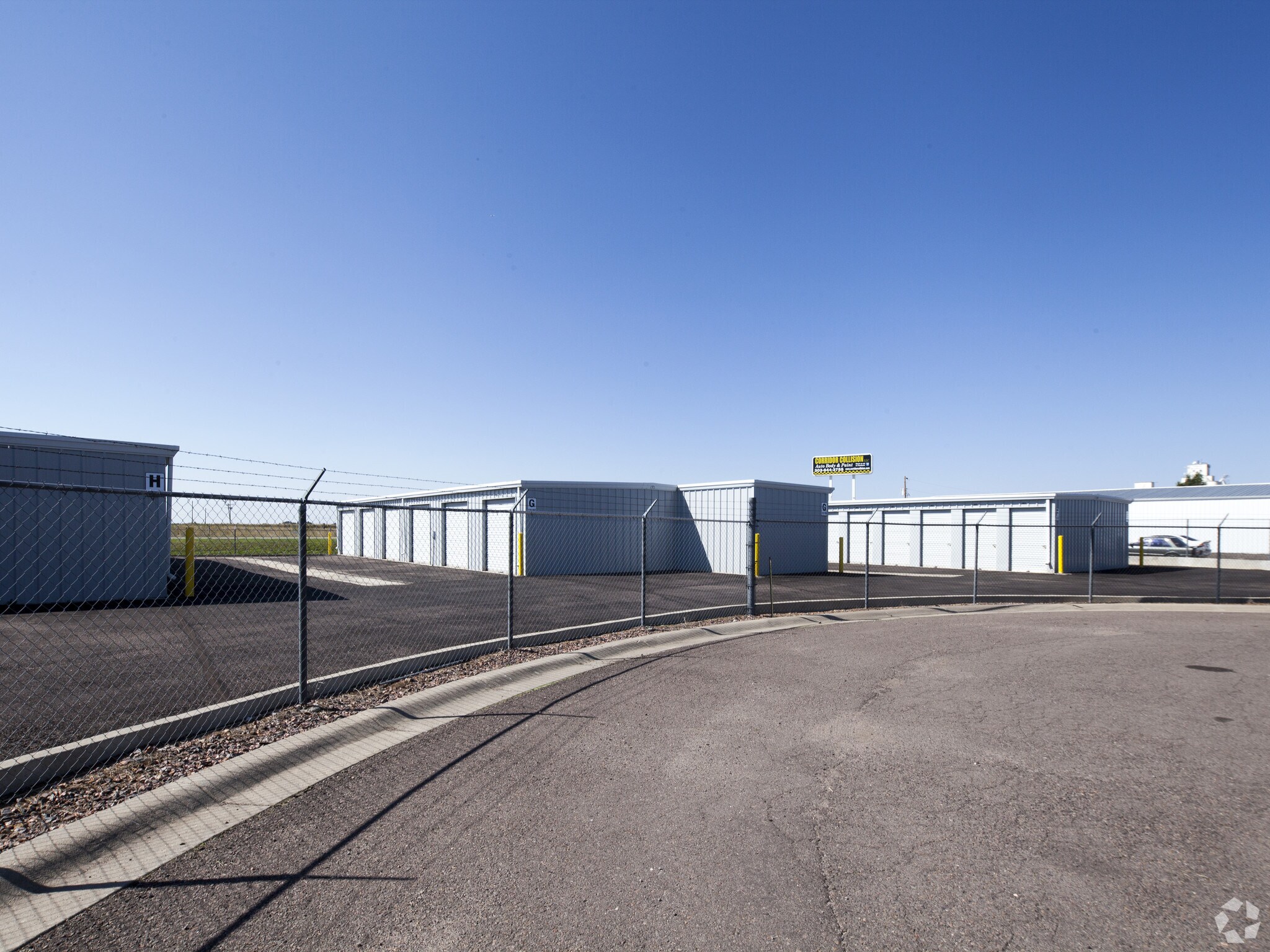 915 Sharis Ct, Bennett, CO for sale Primary Photo- Image 1 of 1