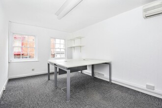 78-80 Peascod St, Windsor for lease Interior Photo- Image 2 of 5