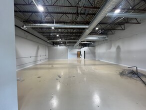 236 1st St W, Waconia, MN for lease Interior Photo- Image 2 of 4