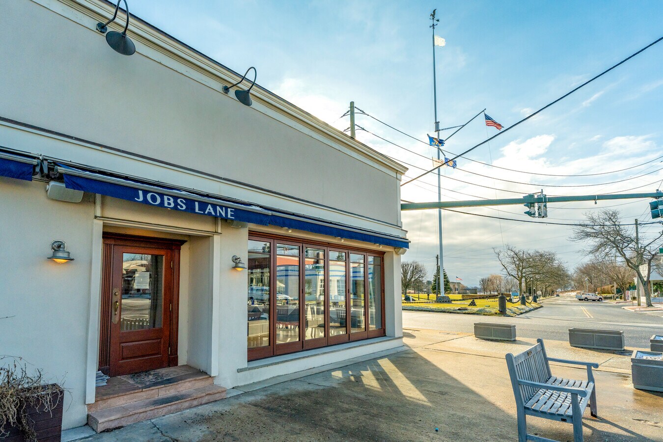 10 Windmill Ln, Southampton, NY 11968