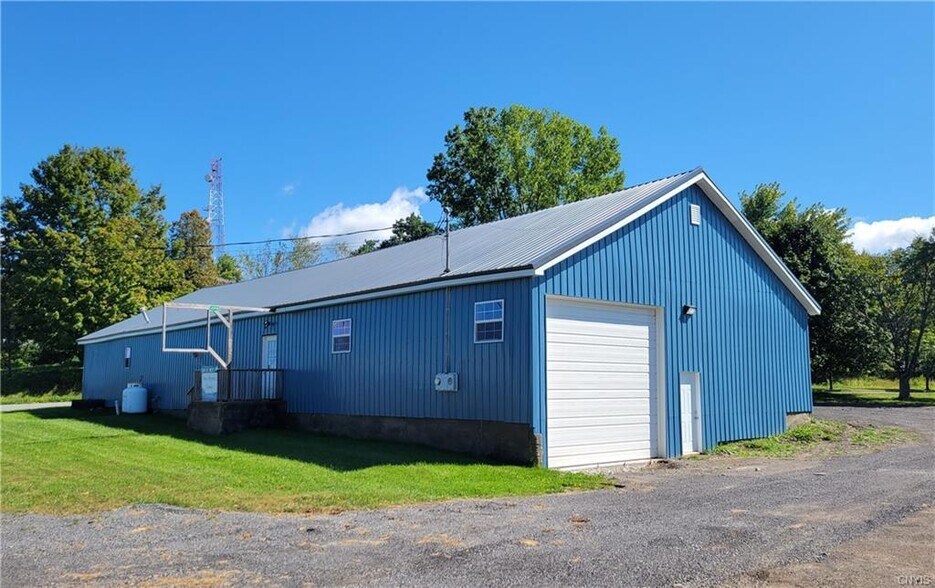4998 N Jefferson St, Pulaski, NY for sale - Building Photo - Image 1 of 1