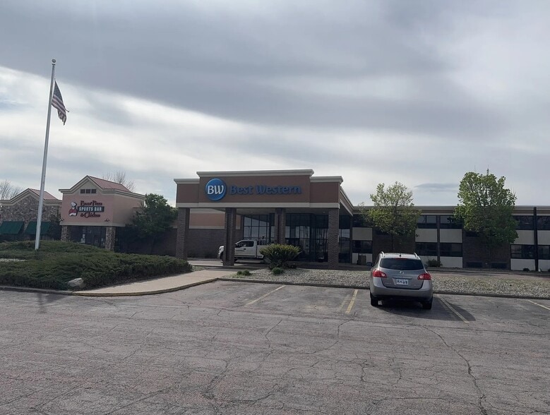 1607 E Highway 50, Yankton, SD for sale - Building Photo - Image 3 of 18