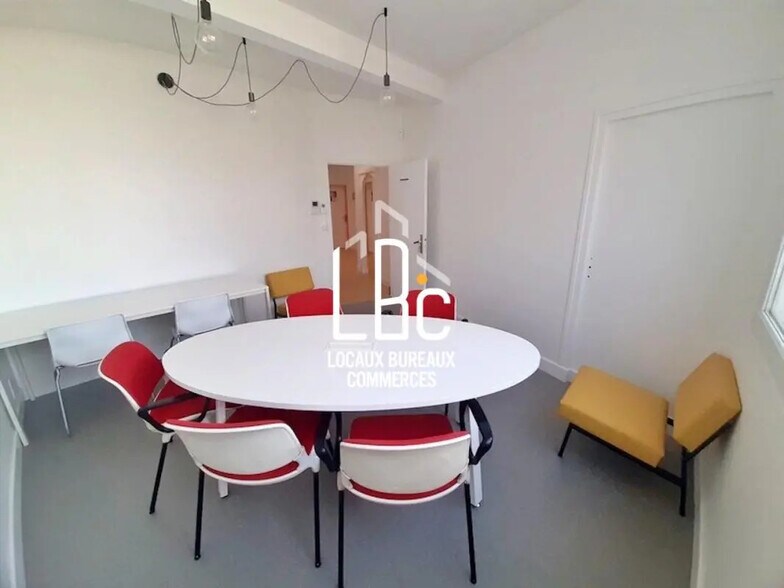 35 Boulevard Jean Ingres, Nantes for lease - Interior Photo - Image 3 of 5