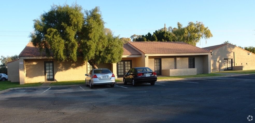 2101 E Broadway Rd, Tempe, AZ for lease - Building Photo - Image 2 of 4