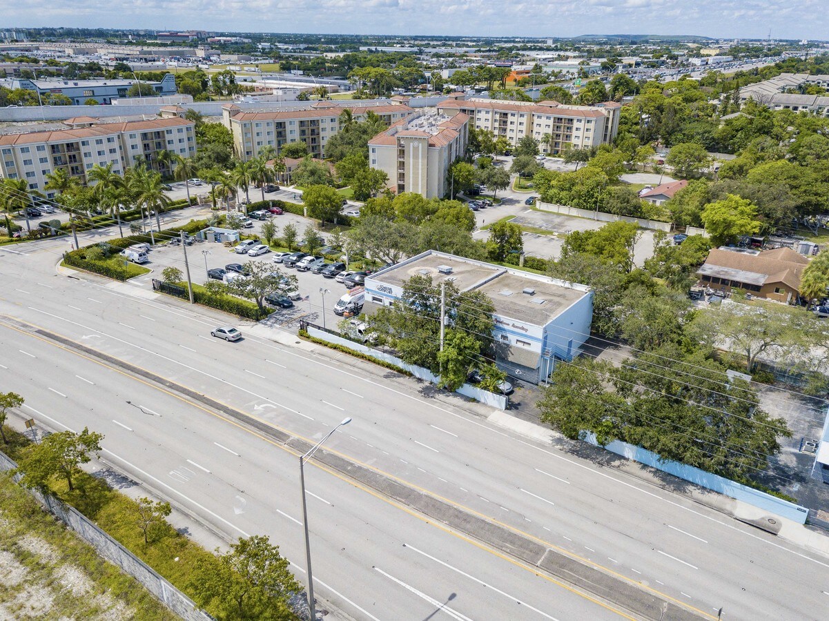 871 W McNab Rd, Pompano Beach, FL 33060