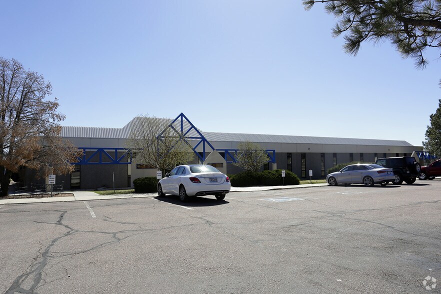 1490 Garden of the Gods Rd, Colorado Springs, CO for lease - Building Photo - Image 2 of 6