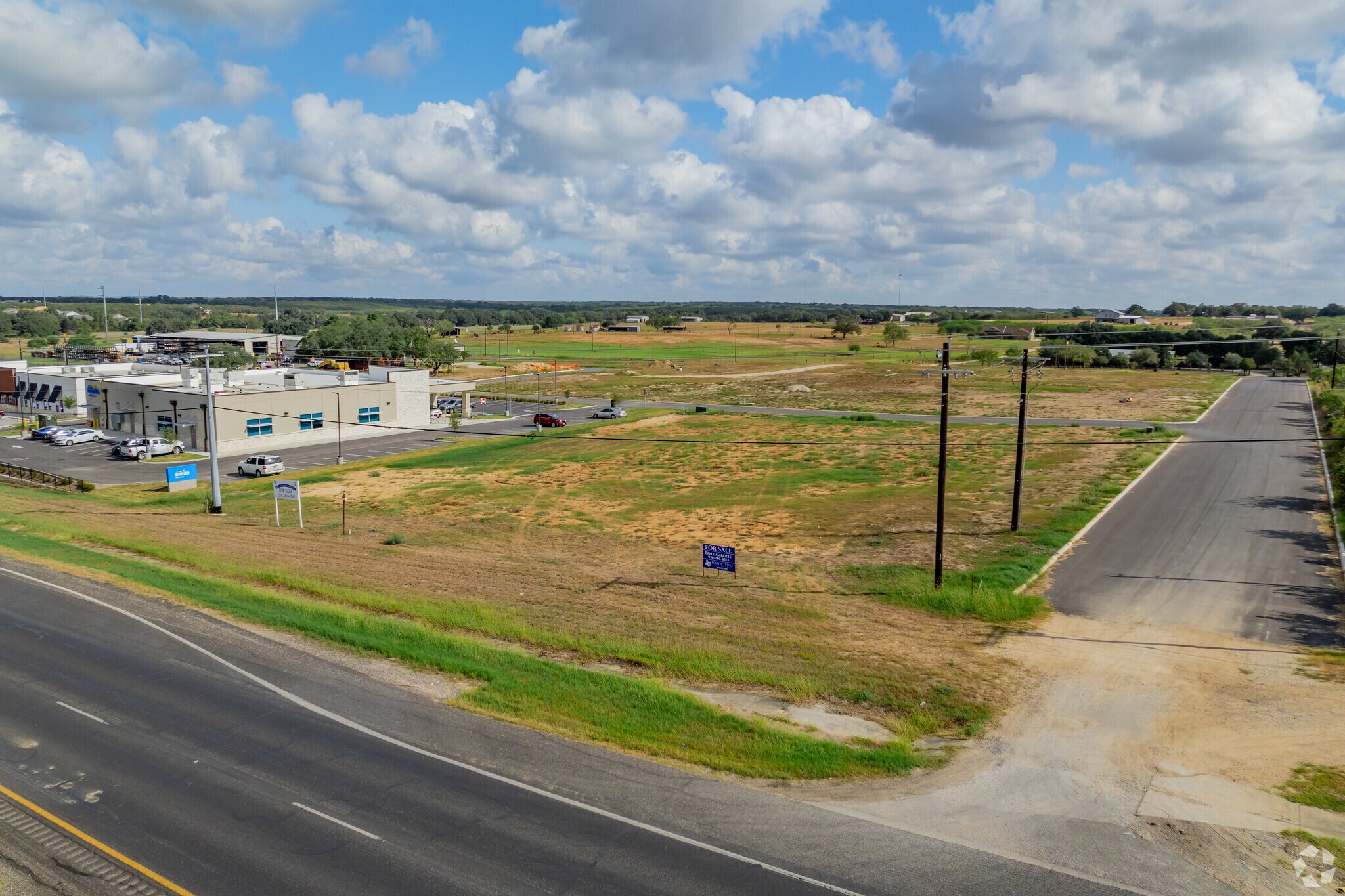 Floresville Land Tracts portfolio of 5 properties for sale on LoopNet.com Primary Photo- Image 1 of 3