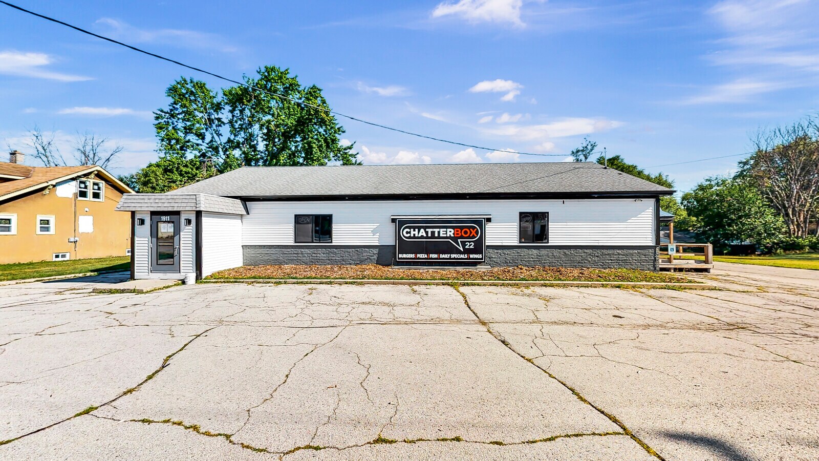 1911 University Ave, Green Bay, WI 54302