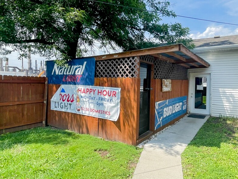 1112 Madison St, South Roxana, IL for sale - Building Photo - Image 3 of 18