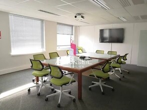 Office in Montigny-le-Bretonneux for lease Interior Photo- Image 1 of 6