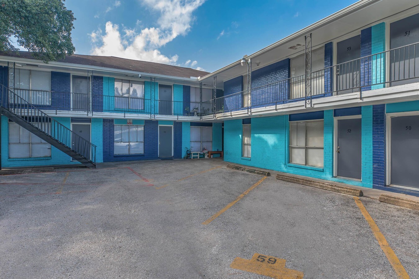 838 Oak St, Houston, TX 77018 Bayberry Apartments