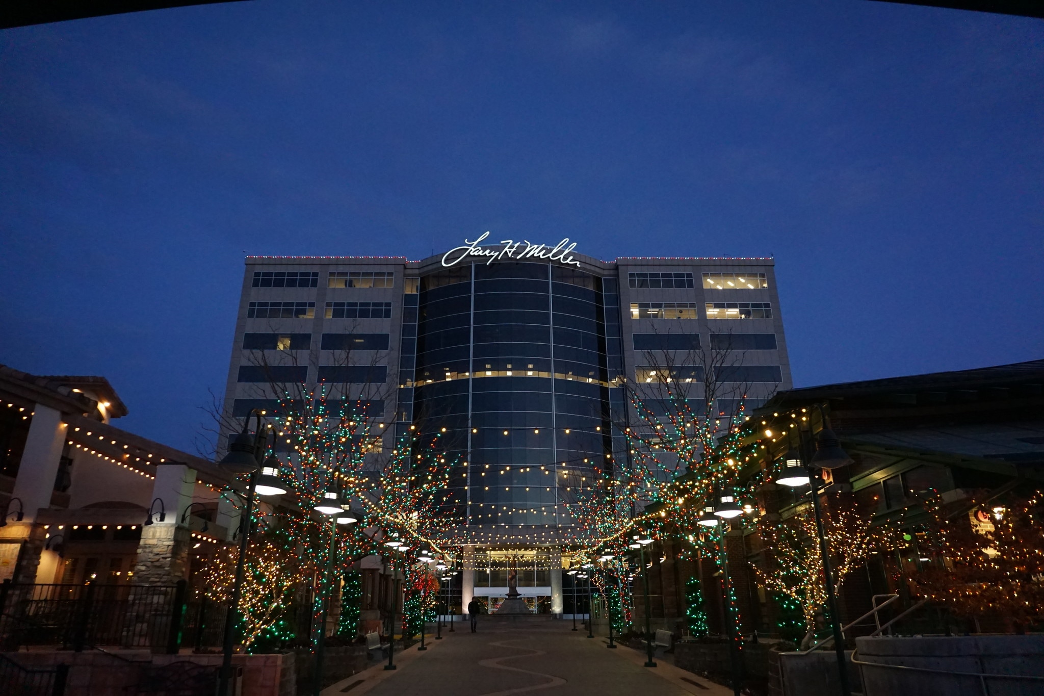 9350 S 150 E, Sandy, UT 84070 Jordan Commons Tower