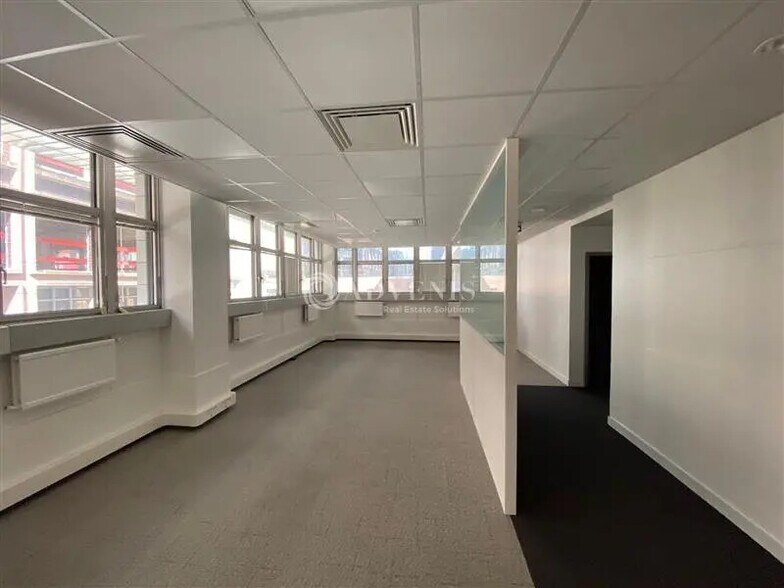 Office in Fontenay-sous-Bois for lease - Interior Photo - Image 2 of 7
