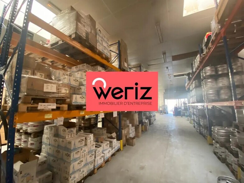 Office in Vitrolles for lease - Interior Photo - Image 2 of 9