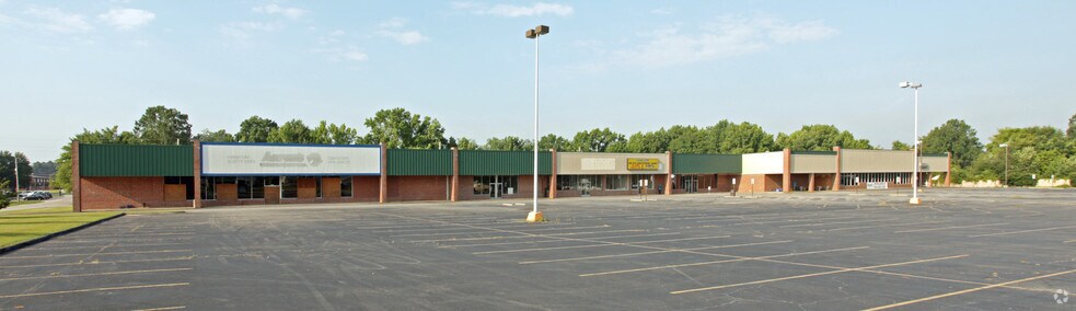 1023 Wylie St, Camden, SC for sale - Primary Photo - Image 1 of 1