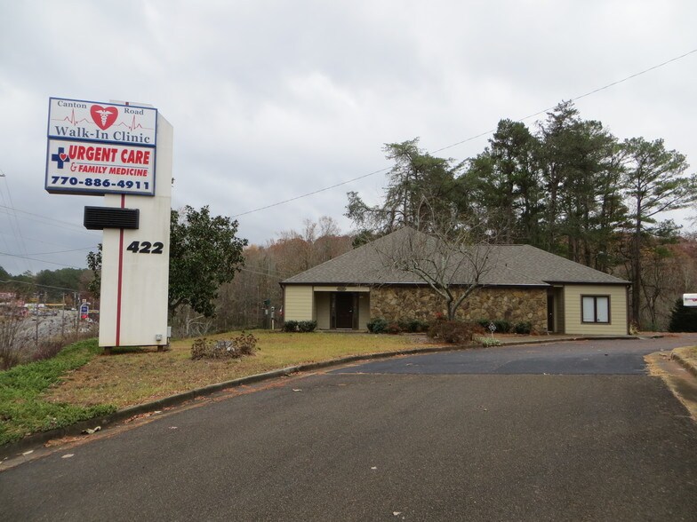 422 Canton Rd, Cumming, GA 30040