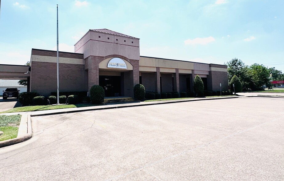 120 E 8th St, Deer Park, TX for sale - Building Photo - Image 1 of 12