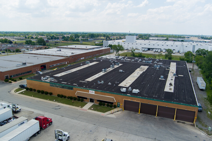 7424 S Lockwood Ave, Bedford Park, IL for lease - Building Photo - Image 3 of 16