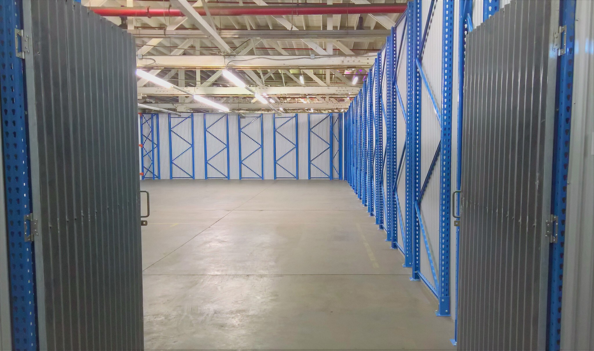 1919 Vineburn Ave, Los Angeles, CA for lease Building Photo- Image 1 of 23