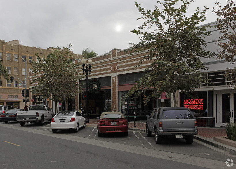 304 W 4th St, Santa Ana, CA for sale - Primary Photo - Image 1 of 1