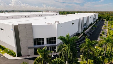 10547 NW 117th Ave, Miami, FL for lease Interior Photo- Image 2 of 9