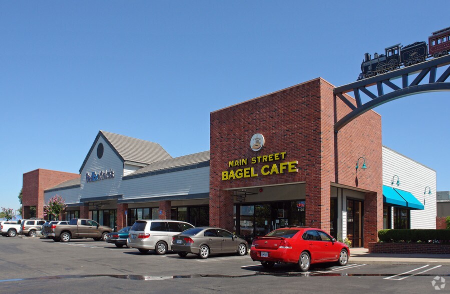 11111125 Riley St, Folsom, CA 95630