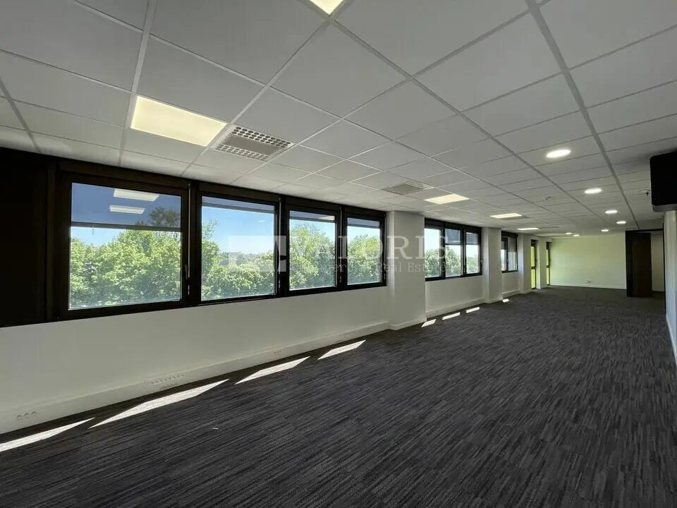 Office in Limonest for lease Building Photo- Image 1 of 13